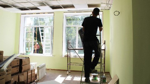 На Брянщине приступили к капремонту 18 школ