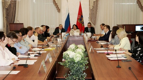 На сумму 106,3 млн рублей для брянских школьников купят учебники