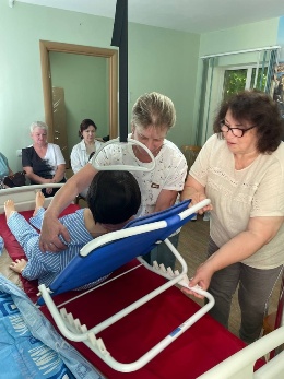 В Злынковском  центре социального обслуживания работает «Школа ухода»