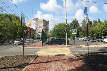 В Брянской области обновляют дороги к медицинским учреждениям