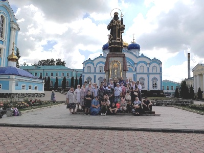 Злынковчане из «Активного долголетия» совершили паломническую поездку в Задонск Липецкой области