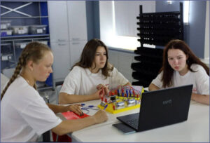 Брянские школьники побывают на университетских сменах в вузах страны