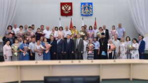 В Брянской области в Год семьи 56 семейных пар удостоены медали «За любовь и верность».