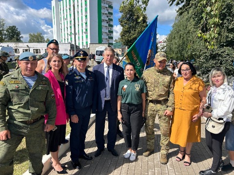 В Брянске  отметили  День воздушно-десантных войск