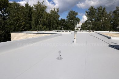 В Брянске завершается ремонт кровли на детских дошкольных учреждениях