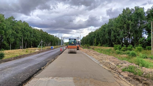 В Брянской области  продолжается капремонт на участке автодороги с устройством АПВГК  