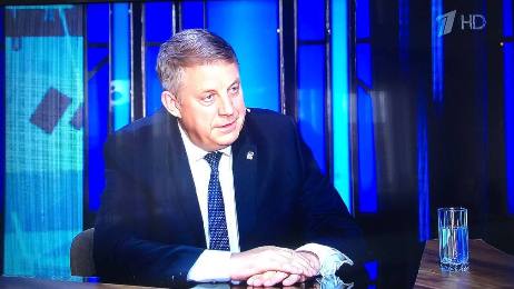 Губернатор Александр Богомаз стал гостем Первого канала