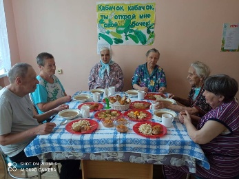 Парад кабачков для стационарников  отделения Злынковского КЦСОН