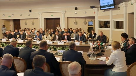 На площадке III регионального бизнес-форума «Гомель-Брянск» прошло пленарное заседание