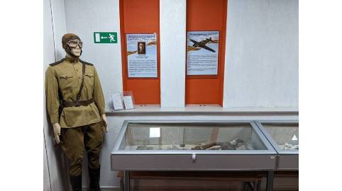 В мемориальном комплексе Хацунь открылась выставка «Защитники неба Брянщины»