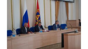 Губернатор Брянщины Александр Богомаз призвал усилить работу с ожидающими жильё сиротами