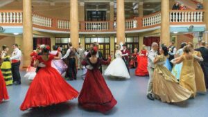 Лучшим на Всероссийском фестивале-конкурсе стал брянский проект «Бальные сезоны-2023»