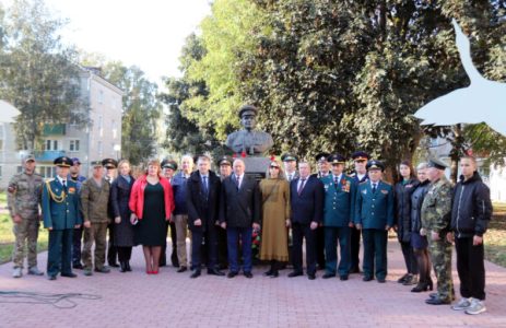 В Трубчевске состоялся  митинг, посвященный Дню памяти «Белые журавли»
