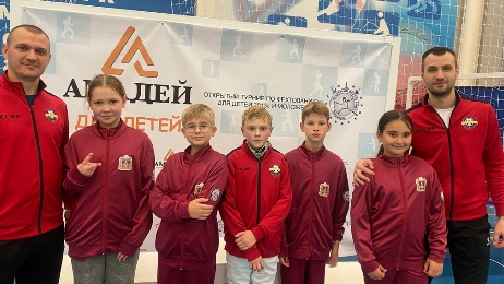 Брянские спортсмены завоевали бронзу  в соревнованиях по фехтованию