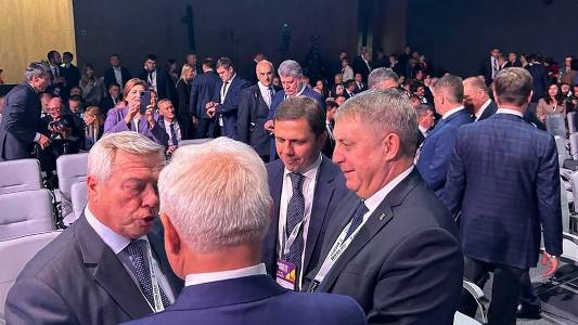 Александр Богомаз стал участником пленарной сессии на тему «Российский агропром – 2030: пути достижения технологического лидерства»