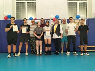 В Вышковской СОШ прошли соревнования по волейболу