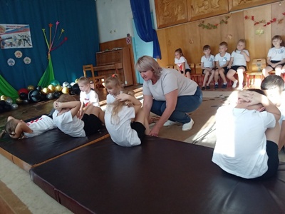 Воспитанники злынковского детского сада « Теремок» сдавали нормы ГТО