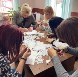 В Злынковском центре социального обслуживания открылась «Мастерская Деда Мороза»