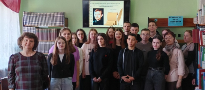 В Злынковской библитеке провели мероприятие , посвященное «Памяти поэта — Николая Мельникова»