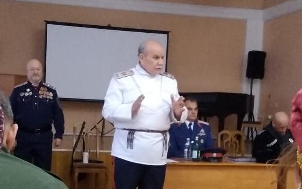 В Брянской областной библиотеке имени Ф.И. Тютчева открылся отчётный годовой круг Брянского казачьего округа Союза казаков России