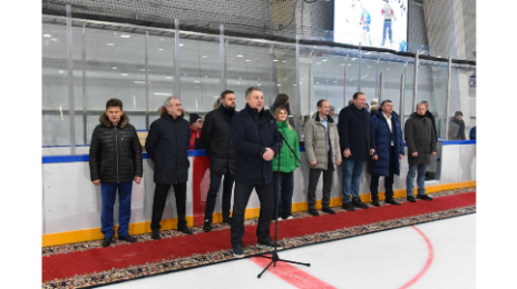 Сразу две ледовые арены Брянска приняли матчи детского первенства региона по хоккею