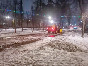 С улиц города Брянска на выходных вывезли более 900 тонн снега