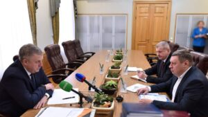 В Брянске обсуждали строительство соцобъектов в «Мегаполис-парке»