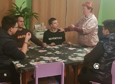 В Злынковского филиала БАТ провели круглый стол на тему милосердия 