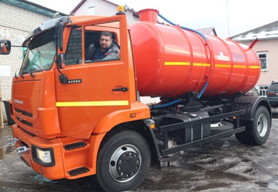 Еще одна машина  в автопарк  Злынковского «Водоконала»