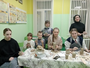 В Злынковской ДШИ  прошел мастер класс по лепке