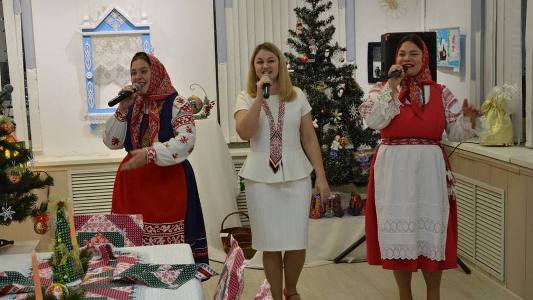 В Брянске состоялось открытие областной выставки «Новый год в кругу семьи»