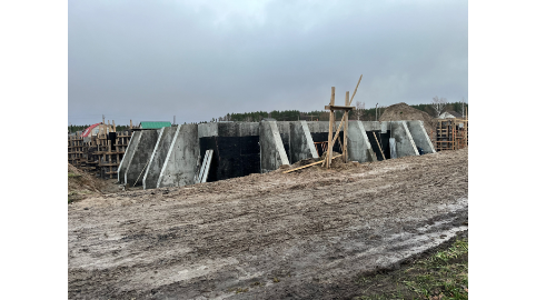 В Клетне Брянской области продолжается строительство спортивно-оздоровительного комплекса с бассейном