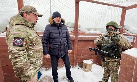 Губернатор Брянщины накануне Рождества побывал в  взводно-опорном пункте БАРСов