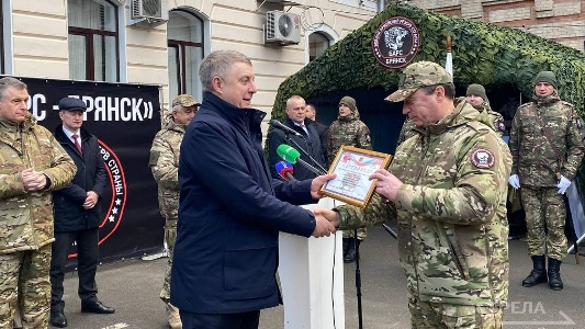 БАРС-Брянск получил от губернатора  автомобили, сертификат на 100 радиостанций и дизельные генераторы