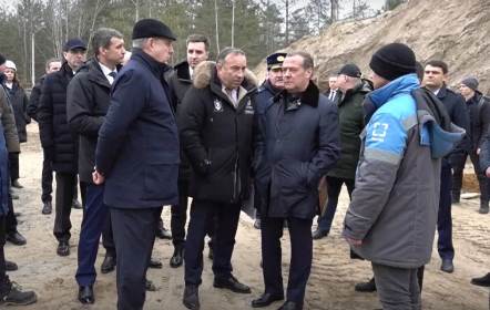 Дмитрий Медведев побывал на брянском химзаводе