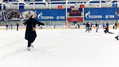 На ледовой арене «Брянск» прошли массовые катания
