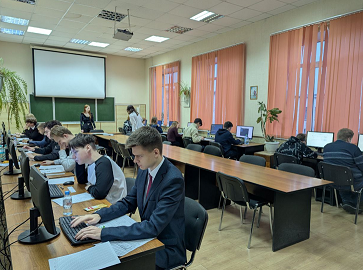 Семиклассник из брянского лицея №2 победил на олимпиаде по информатике