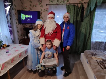 «Елка желаний»  продолжает свою «работу»