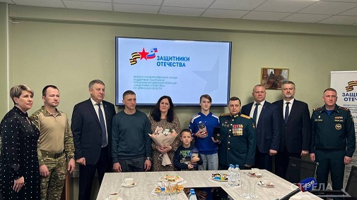 Губернатор Брянской области провел с участником СВО, ветераном боевых действий Сергеем Артюховым