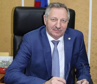 Губернатор Брянщины поздравил главу Стародубского округа с медалью «За отвагу на пожаре»