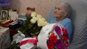 Губернатор Брянщины Александр Богомаз поздравил со 100-летием ветерана ВОВ Анну Акимовну Иванову