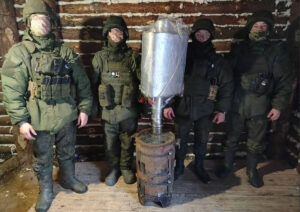 В Брянской области укреплять оборонительные сооружения помогают суземские волонтеры