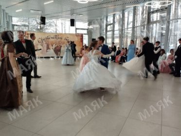 В Новозыбкове Брянской области проходит Сретенский бал