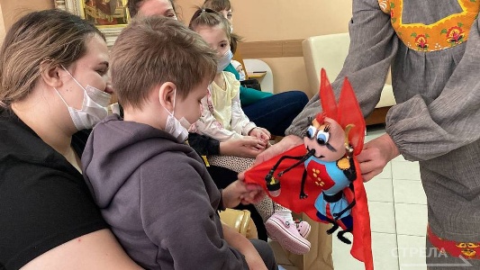 В Брянске выразили признательность медикам детского онкоцентра и оказали поддержку юным пациентам