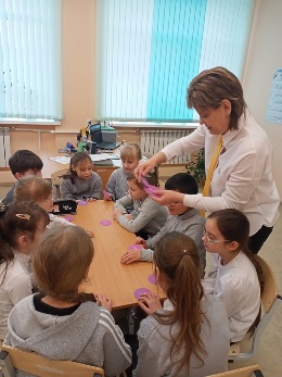 В Вышковской СОШ Злынковского района отметили Всемирный день поэзии