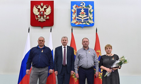 В Брянской области поздравляли работников бытового обслуживания населения и жилищно-коммунального хозяйства