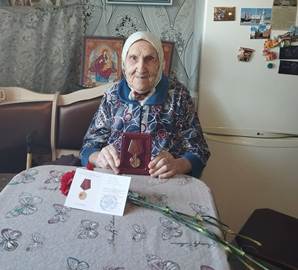 В Комаричском районе Брянщины вручили юбилейные медали в честь 80-летия Победы