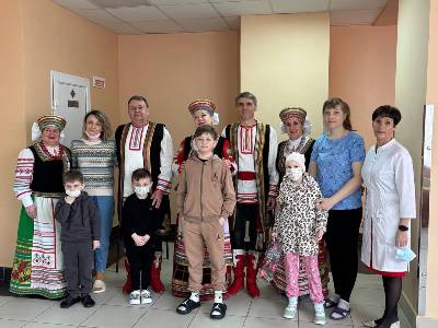 Благотворительный праздник в детском онкогематологическом центре Брянска в преддверии 8 Марта