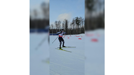 Брянский лыжник Даниил Андреев стал вторым на чемпионате России среди спортсменов с нарушением слуха