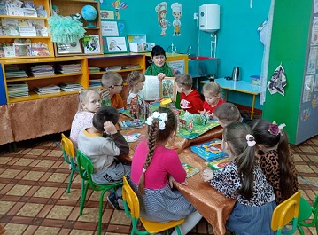 Злынковские дошколята отметили Всемирный день чтения вслух